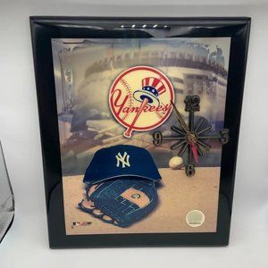 Photo File 2005 New York Yankees Wall Hanging Clock 12"x10" NOT WORKING